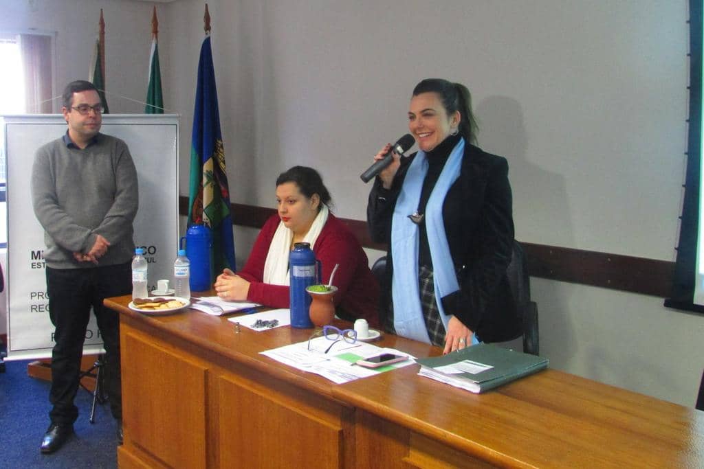 O evento foi presidido pela promotora Regional de Educação, Ana Cristina Ferrareze, ...