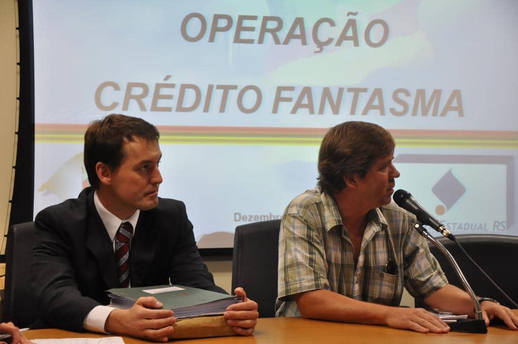 Promotores de Justiça Fabiano Dallazen e Aureo Braga