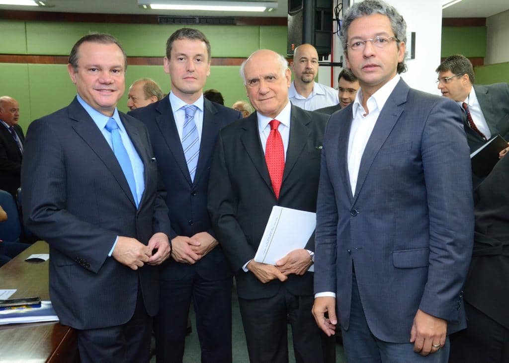 PGJ com os senadores Wellington Fagundes e Lasier Martins e o deputado Frederico Antunes