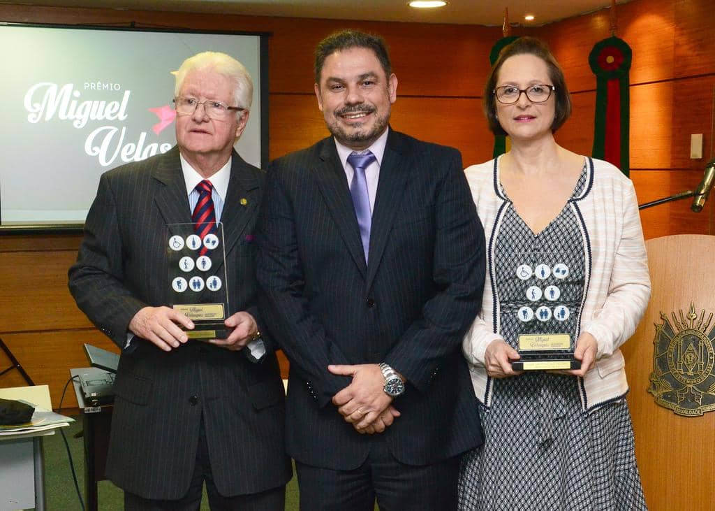 PGJ com os vencedores do Prêmio Miguel Velasquez