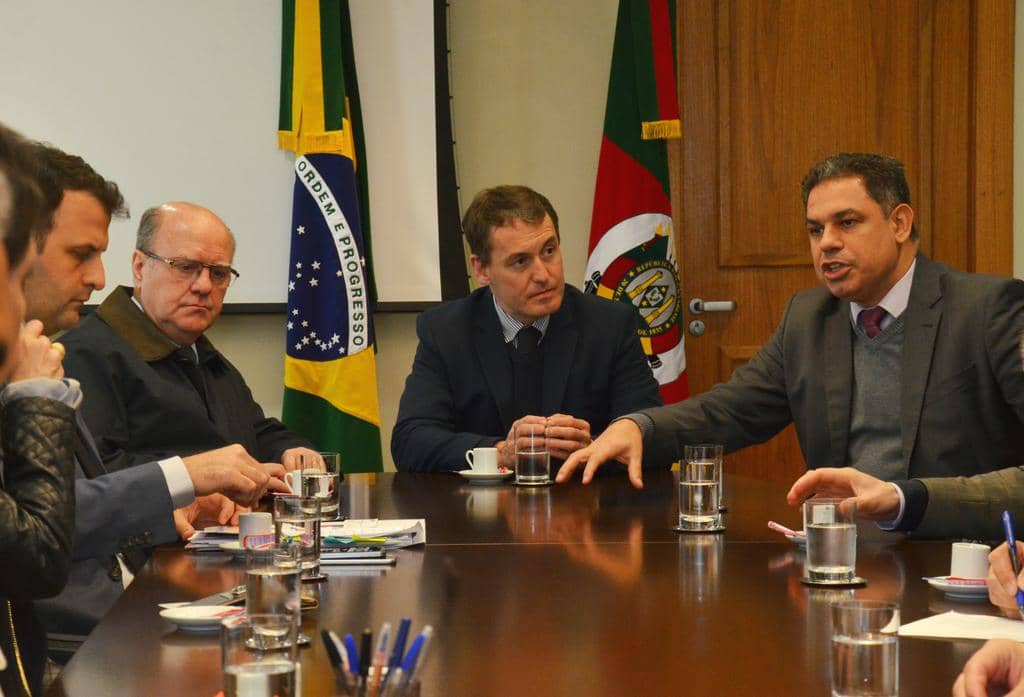 Reunião tratou da proposta de ampliação do projeto de cercamento eletrônico do RS