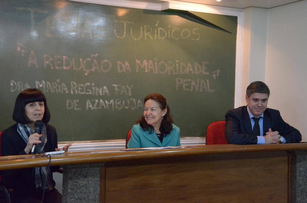 Maria Regina com a Presidente do Iargs e o Secretário de Justiça e Direitos Humanos
