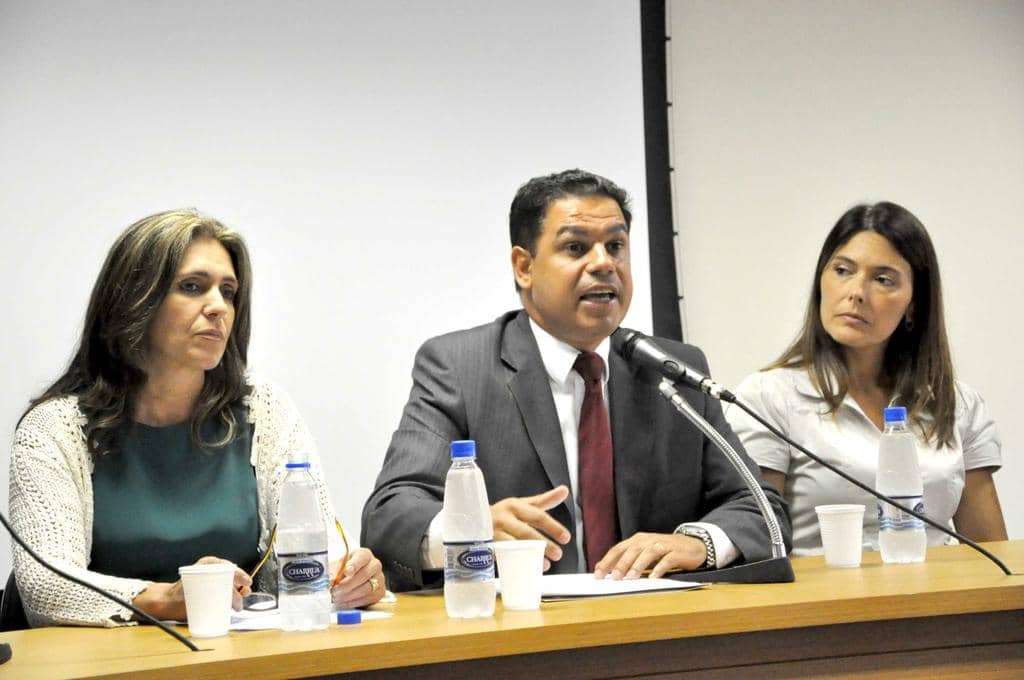 Marta Pacheco, Marcelo Dorneles e Josiane Camejo durante abertura do evento