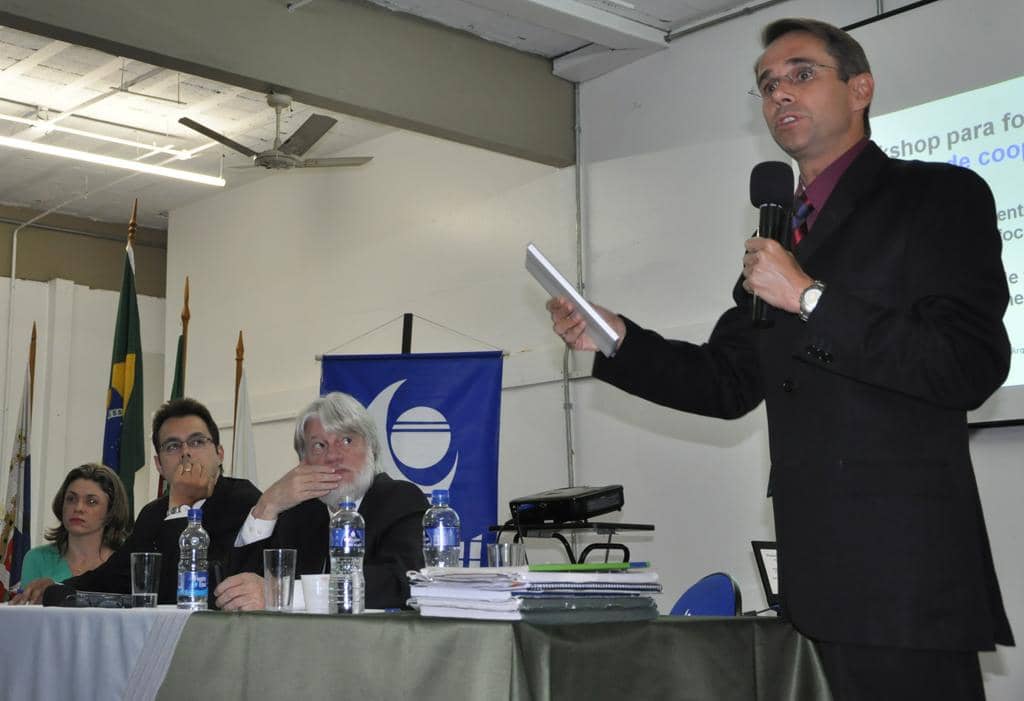 Rodrigo Schoeller de Moraes defende atuação em rede para diminuir processos na área da saúde