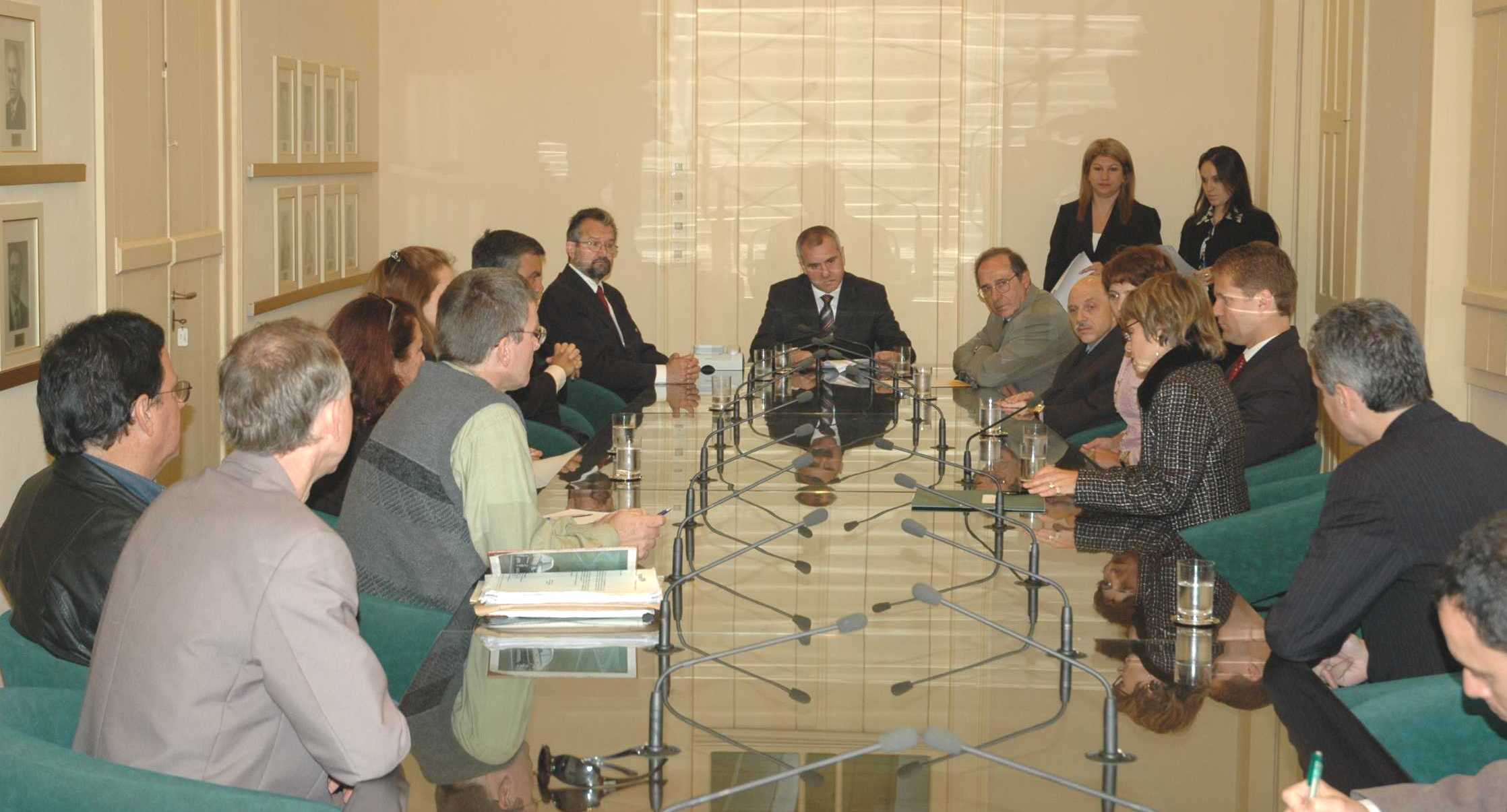 Reunião no Ministério Público contou com a presença do Procurador-Geral de Justiça