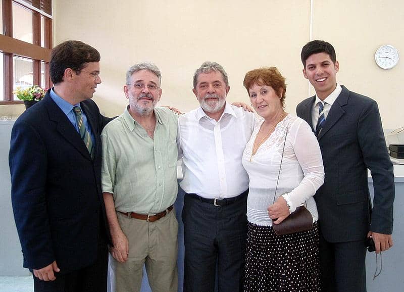 Mário Romera (2º da E para D) ao lado do presidente Lula